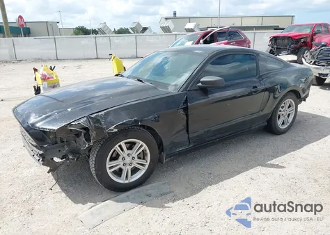 2014 Ford Mustang V6 из США, поврежденный, VIN 1ZVBP8AM7E5225947